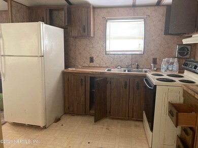 1125 Creager Ave, Interlachen, FL 32148 - photo 5