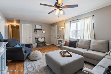 007_06living_room(1)