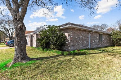 16702 Sky Blue Ln, Houston, TX 77095 - photo 2