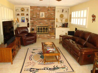 17224 N Lime Rock Dr unit 54, Sun City, AZ 85373 - photo 3