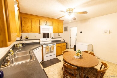 2113 Hazelwood Ave, Hopewell, VA 23860 - photo 5