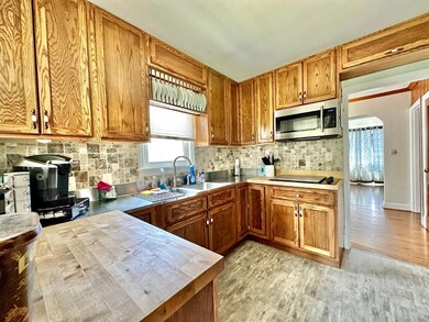 143 Wells Rd, Madison Heights, VA 24572 - photo 6