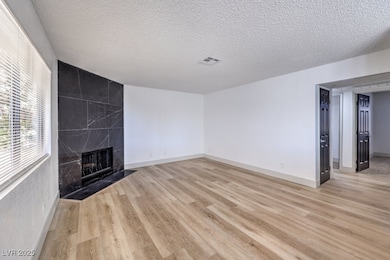 1009 Sulphur Springs Ln unit 102, Las Vegas, NV 89128 - photo 4
