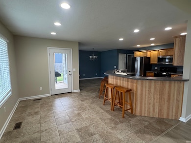 951 Hawthorn Ln, Columbia City, IN 46725 - photo 6