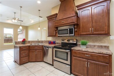 1105 S Hibiscus St, Pharr, TX 78577 - photo 3