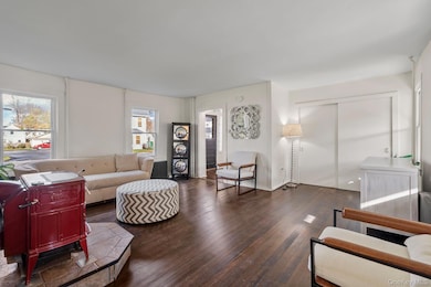 10 Albertson St, Hyde Park, NY 12538 - photo 5