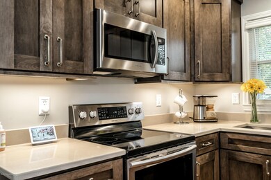 9212 Sue Helen Drive-26