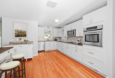 334 Broad St, Hollis, NH 03049 - photo 7