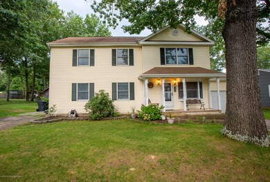 943 Mcguire Dr, Toms River, NJ 08753 - photo 2