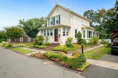 11 Crescent St, Millers Falls, MA 01349 - photo 2