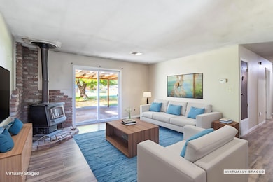 6874 Weeks Rd, Redding, CA 96002 - photo 3