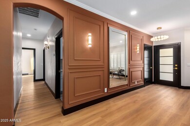 004_Foyer