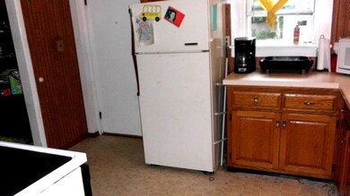 104 Park St, Gloversville, NY 12078 - photo 4