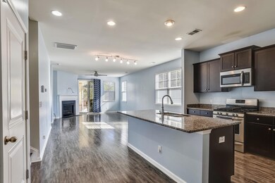 Main Level-Kitchen-DSC6532