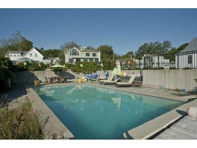 Swimming Pool/Hot Tub/Sauna. View...