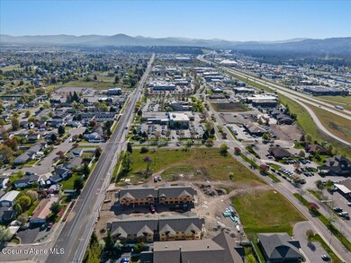 18-1251 E Polston Ave