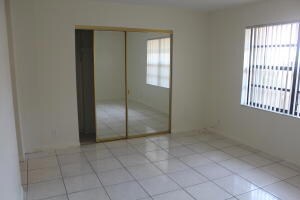 4332 Woodstock Dr unit B, West Palm Beach, FL 33409 - photo 5