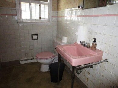 6 Crestwood Ave, Troy, NY 12180 - photo 6