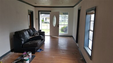 301 E 38th St, Houston, TX 77018 - photo 6