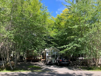 71 Lakeview E, Covington Township, PA 18424 - photo 2