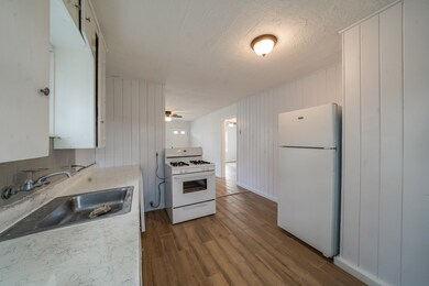 3710 Cactus St unit 3714, Houston, TX 77026 - photo 4