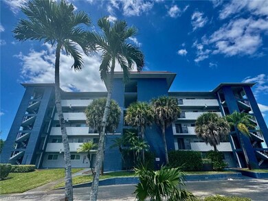 190 Pebble Beach Blvd unit 304, Naples, FL 34113 - photo 3