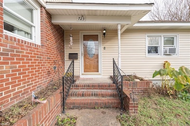 723 Potomac Ave, Portsmouth, VA 23707 - photo 2