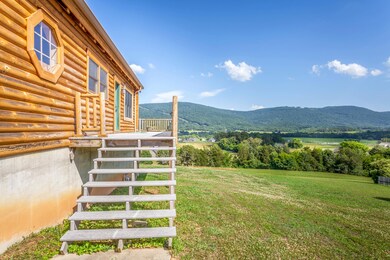 Exterior_Deck Stairs