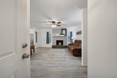 1645 S Pecan Place, Broken Arrow, OK 74012 - photo 4