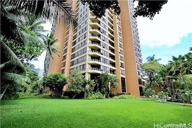 Plaza Landmark unit 211, Honolulu, HI 96818 - photo 2