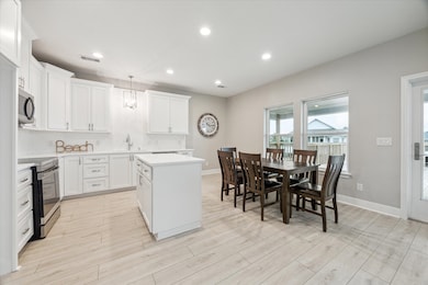 230 Bora Dr, Tiki Island, TX 77554 - photo 6