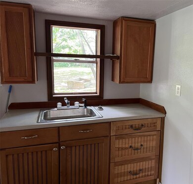 804 S 3rd St, Bonham, TX 75418 - photo 3