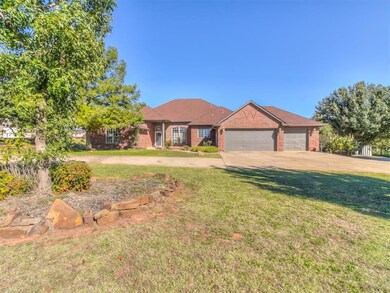 2201 NE 15th St, Moore, OK 73160 - photo 3