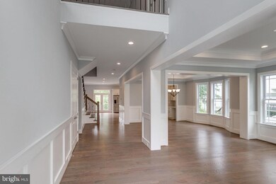 2043 Arch Dr, Falls Church, VA 22043 - photo 7