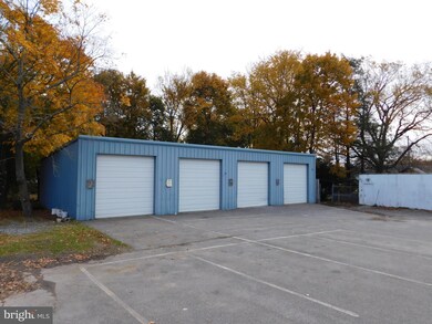 1011 Hunter St, Tamaqua, PA 18252 - photo 2