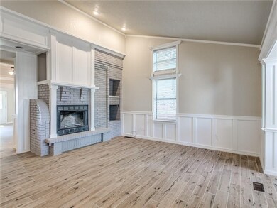 920 N Blackwelder Ave, Edmond, OK 73034 - photo 5