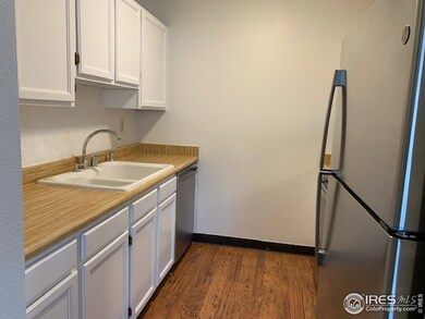Kitchen with all new stainless appliances!