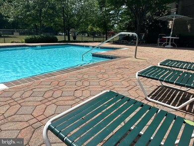 Savoy Park unit 216, Falls Church, VA 22041 - photo 6