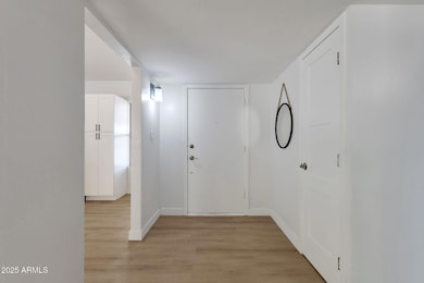 6-web-or-mls-314-w-topeka-dr