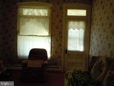 148 E Main St, Brownstown, PA 17508 - photo 4