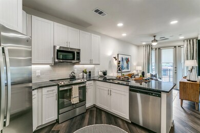 1000 Grandys Ln unit 1312, Lewisville, TX 75077 - photo 7