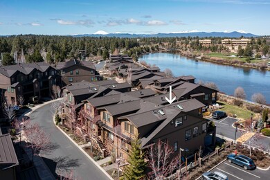 853 SW Crestline Dr, Bend, OR 97702 - photo 4