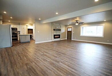 610 NW K St, Bentonville, AR 72712 - photo 6