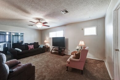 10921 Newton St, Houston, TX 77075 - photo 7