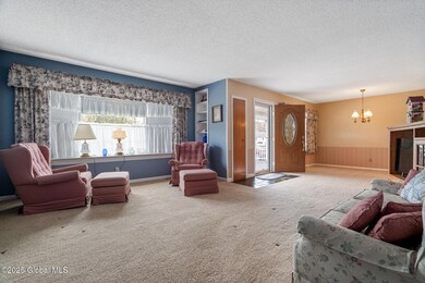 6-2351OldPostRd_06