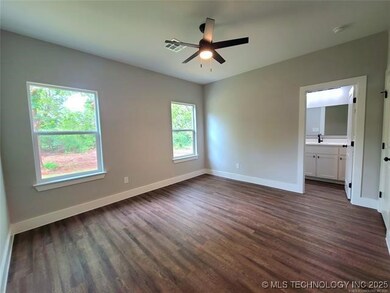 133 S Mclean Dr, Durant, OK 74701 - photo 7