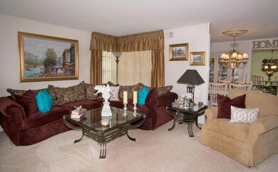 _RMJ8756.jpg living room_preview