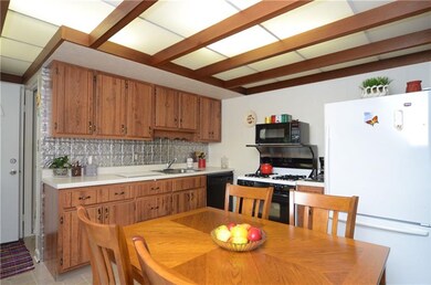 Eat in kitchen