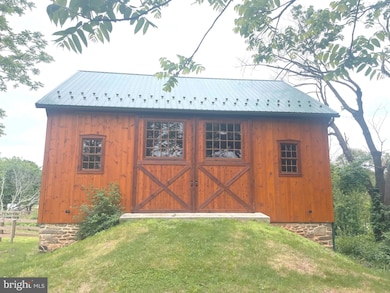 2701 Turner Dr, Manchester, MD 21102 - photo 3