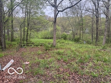 3539 E Atkinson Cir, North Vernon, IN 47265 - photo 2